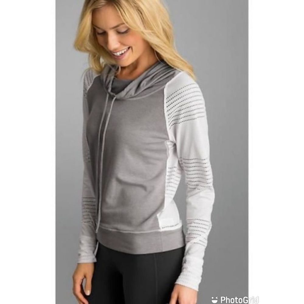 Athleta Limitless Perforated Long Sleeve Hoodie
